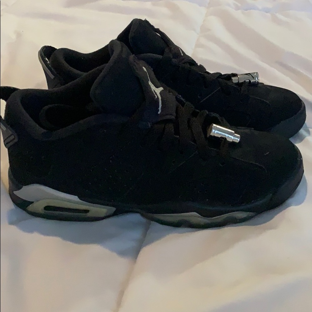 Black low top Jordan’s